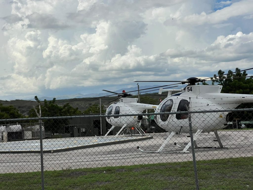 Helicópteros de las Fuerzas Armadas de El Salvador en Jimaní.