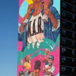 Detalle del mural con una mujer en rolos y una niña sobre sus hombros.