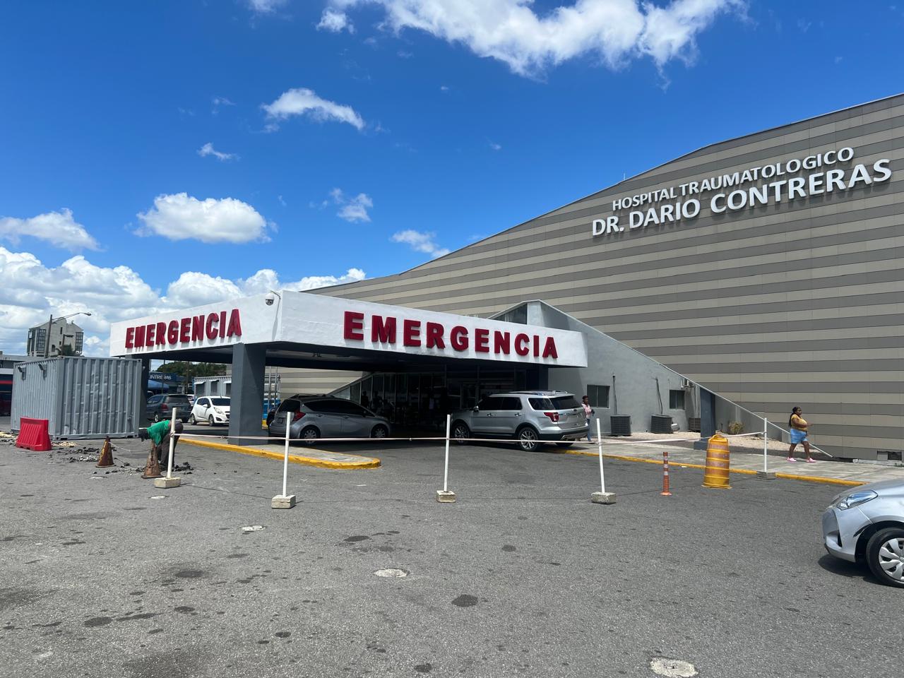 Exterior del área de emergencia del Hospital Traumatológico Dr. Darío Contreras