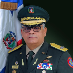 El ministro de Defensa, teniente general Carlos Antonio Fernández Onofre.