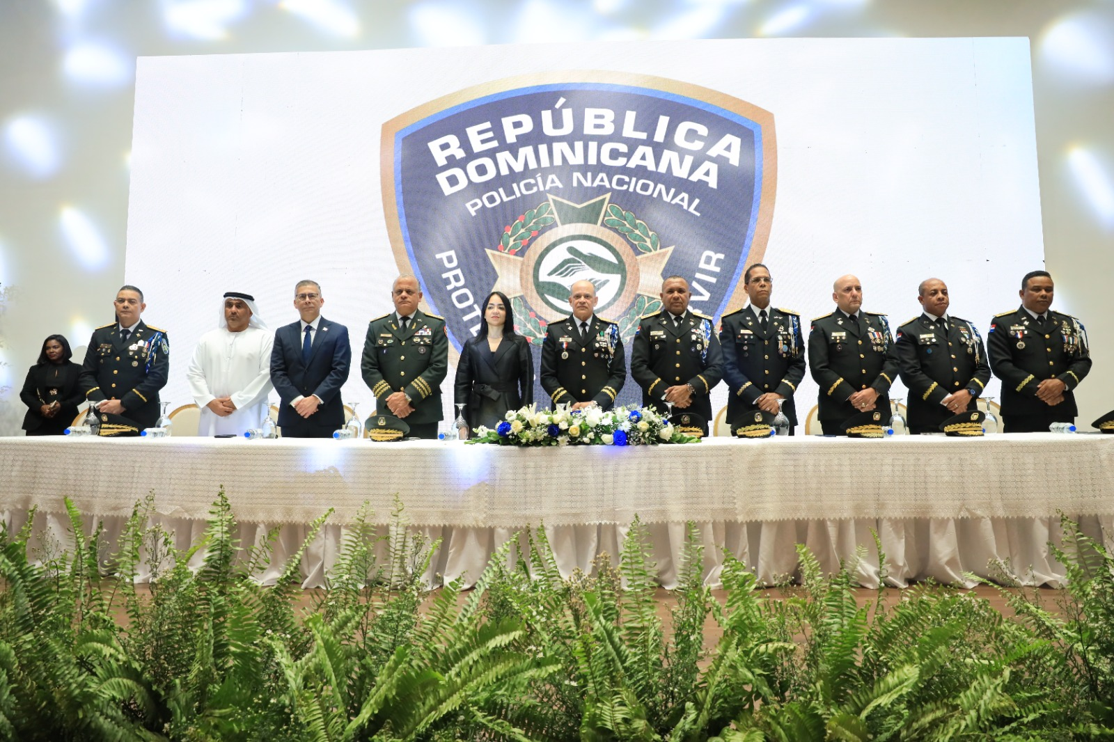 Mesa de honor de la ceremonia de la Orden del Mérito Policial 2026