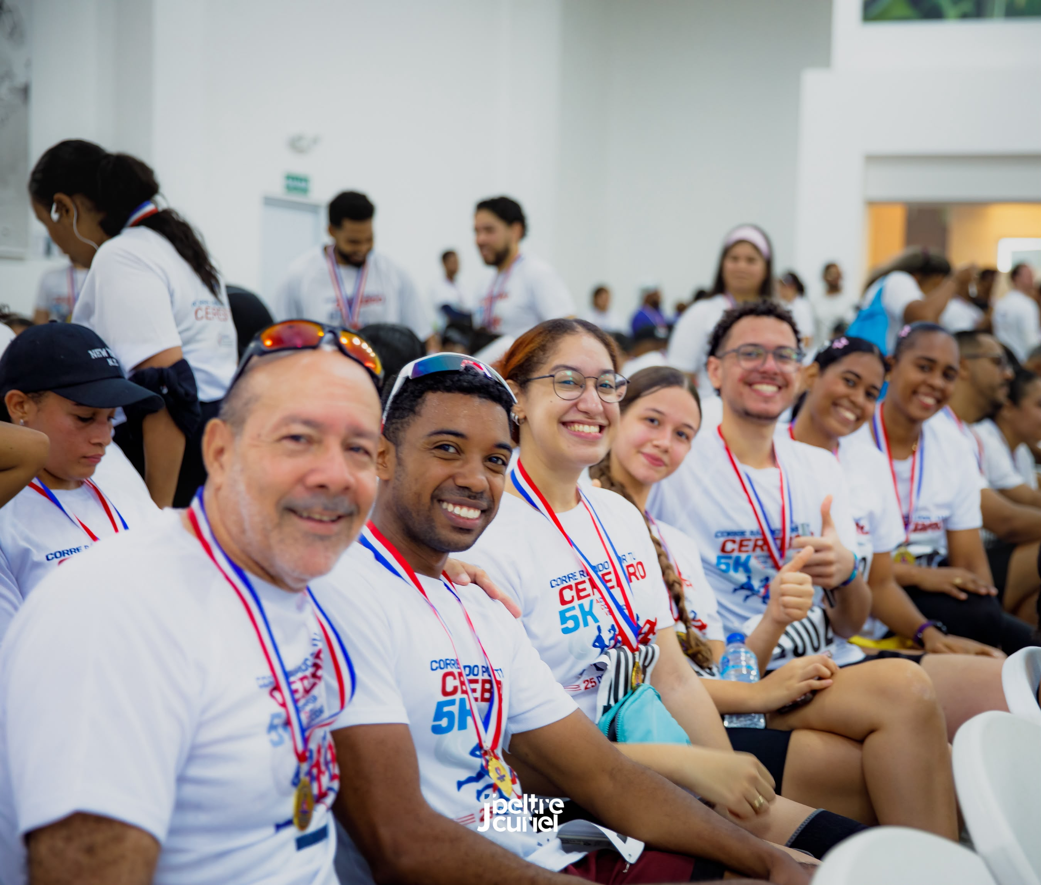 Participantes de la carrera 5K Corre rápido por tu cerebro