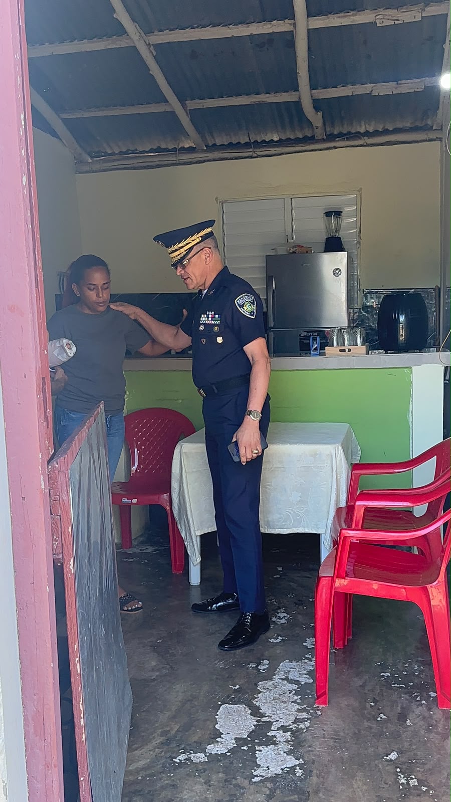 Visita del director general de la Policía Nacional a agentes lesionados y sus familiares
